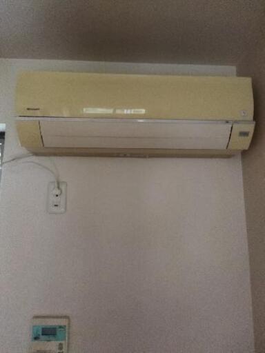 シャープ　エアコン2台　室内機室外機