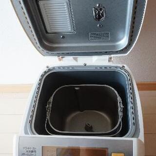 ホームベーカリーPanasonic〔SD-BMS151〕の画像