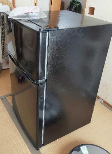 小型冷凍冷蔵庫、新品未使用です。