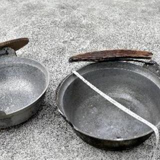 【行き先決まりました】古い鉄鍋の画像