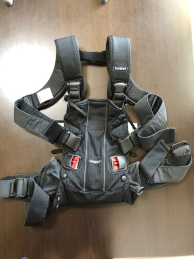 抱っこ紐　ベビービョルン　ONE KAI