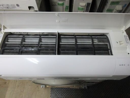 K02483　シャープ　中古エアコン　主に6畳用　冷2.2kw ／ 暖2.5kw