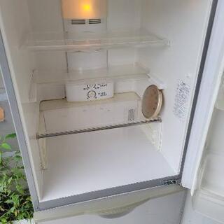 SANYO
三段冷蔵庫の画像