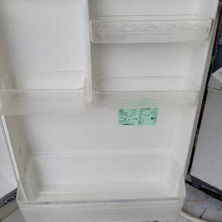 SANYO
三段冷蔵庫の画像
