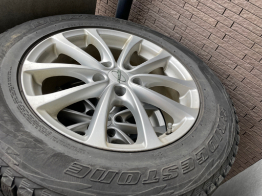 最終値下！225/65R17 102Q 冬タイヤアルミホイール付
