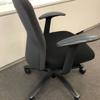 【ナンシー様ご予約】オフィス用家具・キャスター付きイス 黒 4脚セット