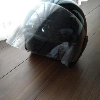 ヘルメット　フリーサイズ