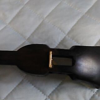 再値下げします　黒檀三線棹？　ゆし？　訳ありの画像