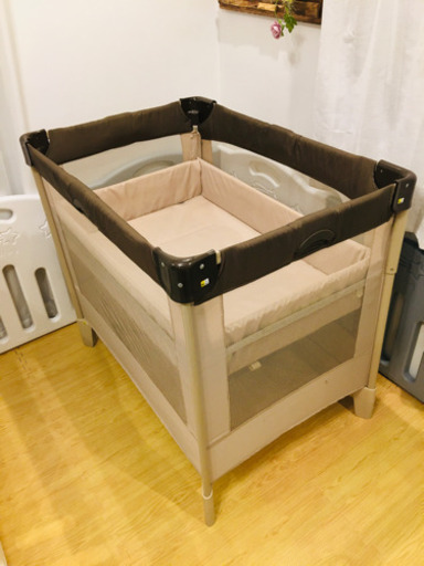 ★☆★受け渡し先決定★☆★Aprica アップリカ ココネル ココア BR 折り畳みベビーベッド ミニ