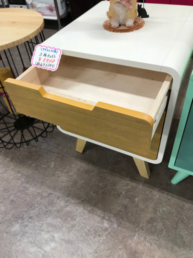 アウトレット品　3段チェスト収納