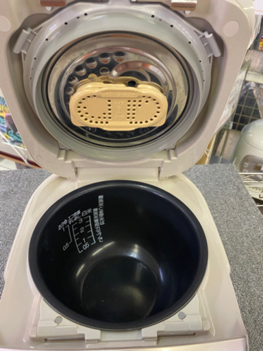 I311 ZOJIRUSHI 圧力IH炊飯ジャー3合炊き　2017年式