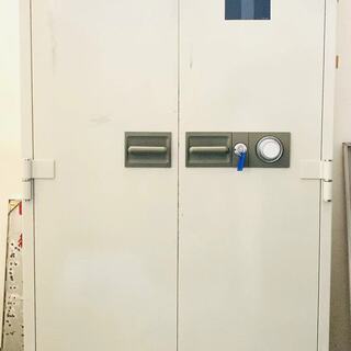 引取無料 お金庫　無料で譲ります