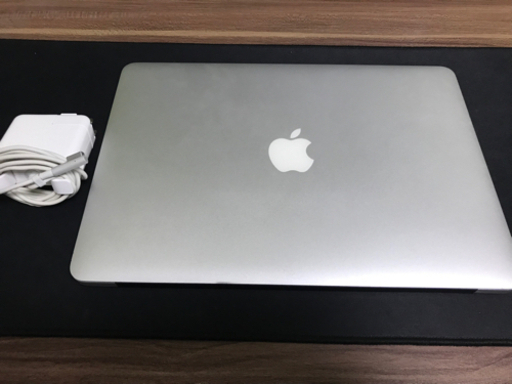 MacBook Air (13-inch, Mid 2011) 充電器付き