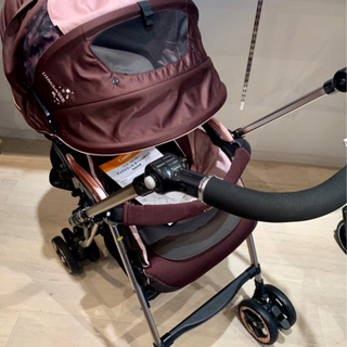 ■店頭引取限定■コンビ　ベビーカー　ディアクラッセオート４キャス♫