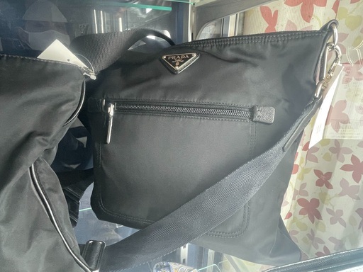 PRADA ナイロンショルダーバッグ　程度A
