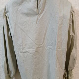 匿名配送❗️シャツお上品ブラウス　フェミニン素敵大活躍❗️の画像