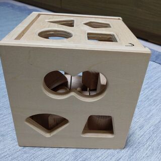 知育玩具　木の形合わせ【お取引中】の画像