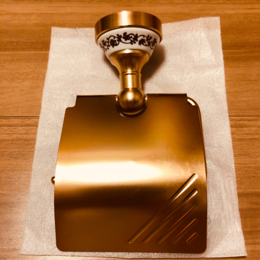 ピンクゴールド　トイレットペーパー ホルダー カバー　おしゃれ アイアン アンティーク 調 真鍮 紙巻器