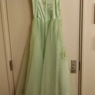 黄緑ラメステージドレス の画像