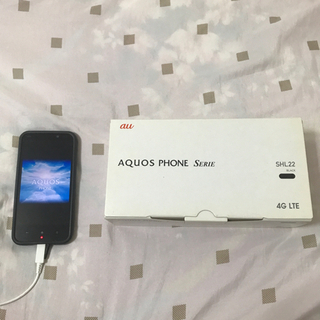 AQUOS SHL22 スマートフォン
