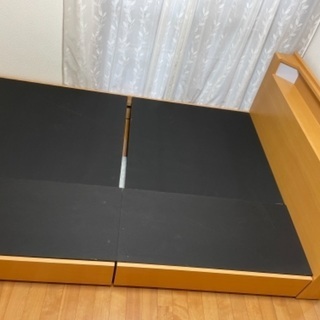 収納付き ダブルベッド