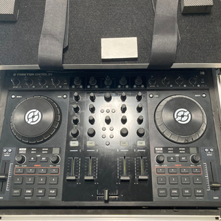 Traktor s4mk1 nativeinsturments ...