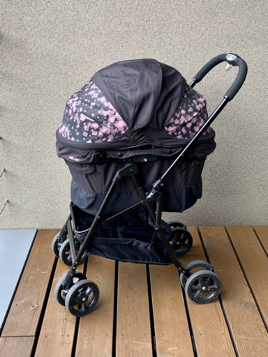 高級ペットバギー　コムペット　ミリクラン(miliclan) マナブラック　中古