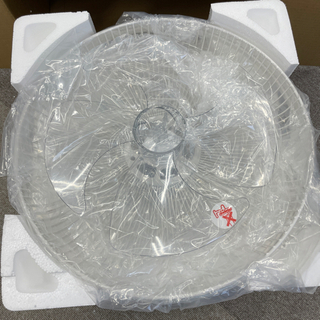 TOSHIBA壁掛け扇風機30cmホワイト(新品)の画像