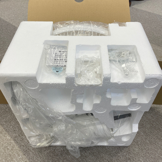 TOSHIBA壁掛け扇風機30cmホワイト(新品)の画像
