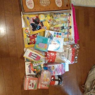 子供グッズまとめて　積み木　身長計　水筒　ランチボックス　ノート...