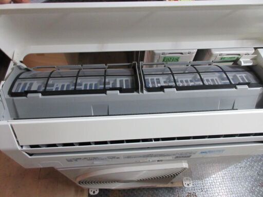 K02487　東芝　中古エアコン　主に6畳用　冷2.2kw ／ 暖2.2kw