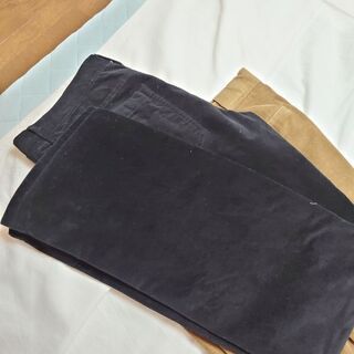コーデュロイパンツの画像