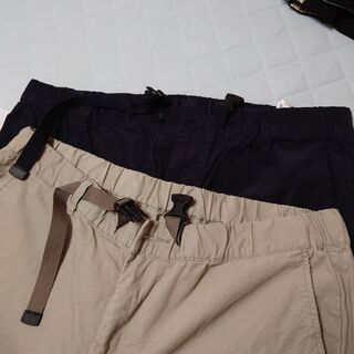 UNIQLOコーデュロイパンツ2種の画像