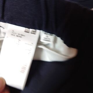 UNIQLOコーデュロイパンツ2種の画像