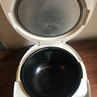 炊飯器の画像