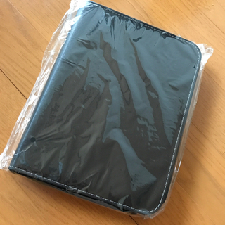 【新品未使用】カードアルバム　トレーディングカードケースファイル 　4ポケット　カードファイル ポケモン　遊戯王　透明シート 両面利用　最大400枚 コレクション　ホルダーカードバインダー キャリーケース付き ポケモンカード　防水の画像