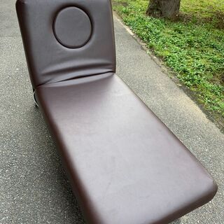 ■来店限定■　電動エステベッド　昇降機付き　FV-233R　2016年製　美品  「Ｂ倉庫管理」