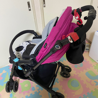 コンビ ベビーカー スゴカル4キャス ピンク！ 新生児から使えます！