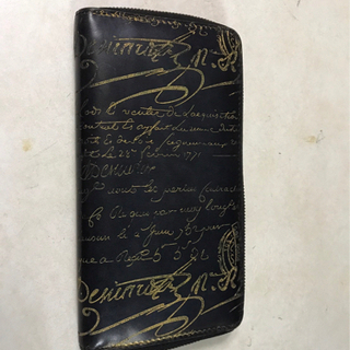 ベルルッティ　イタウバ　スクリット　長財布