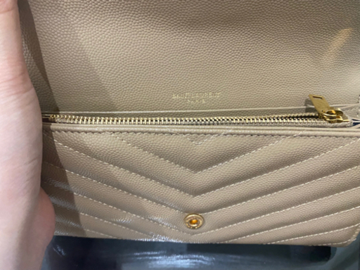YSL 箱、巾着袋あり！小銭入れ新品！二、三回使っただけのほぼ新品の長財布です?