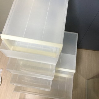 (終了しました)無印プラ収納ケースの画像