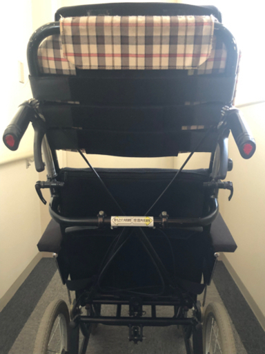 お取引決まりました。リクライニング車イス　カワムラサイクル　介助式