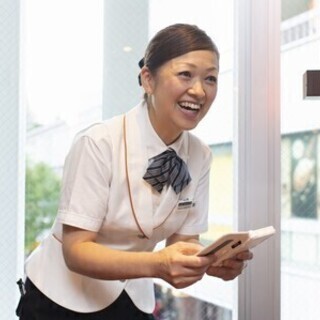 【履歴書不要】フードバイト特有の待遇あり♪ロイヤルホストで働きま...