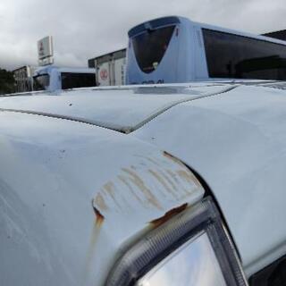 SUZUKI ランディ c26 の板金 とアルミホイール タイヤ