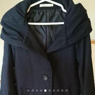 紺色コートの画像
