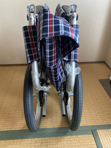 介助用車椅子　折りたたみ式