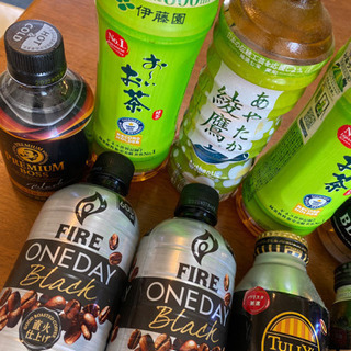 お茶✖️3本　コーヒー✖️6本　その他✖️1本　計10本の画像