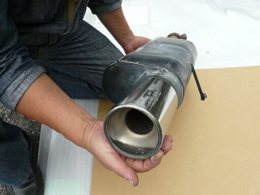 値下げしましたプジョーPEUGEOT 206 社外DEVILデビル製スポーツ・マフラー