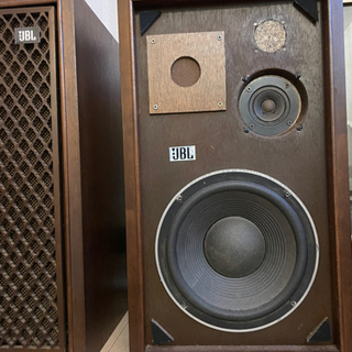 スピーカー　外見のみSANSUI