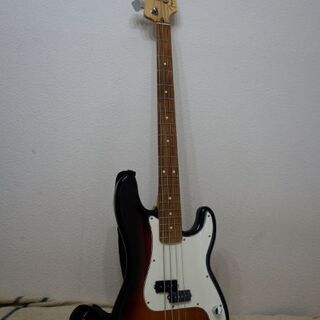 フェンダー プレジションベース プレイヤーシリーズの画像